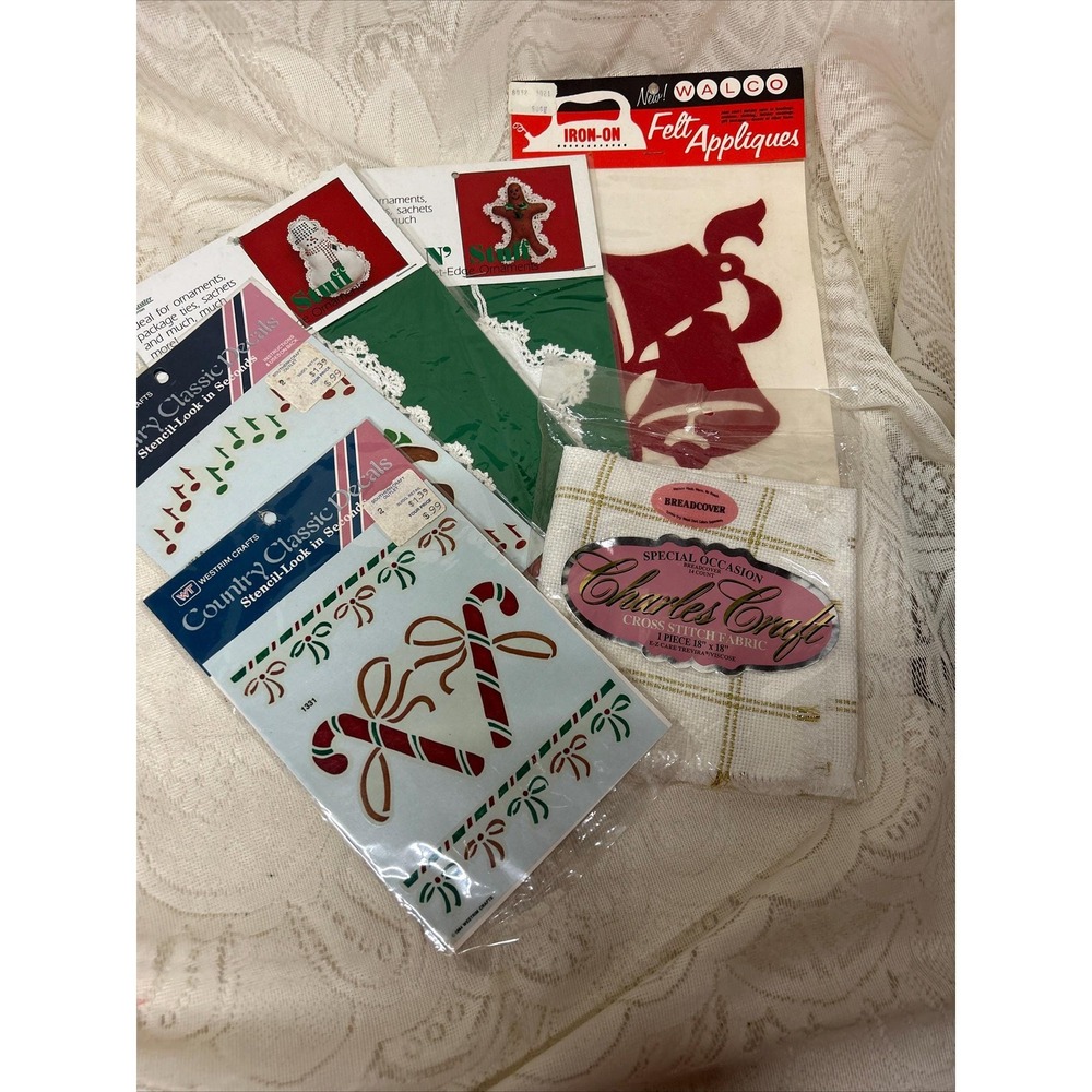 Vintage Christmas Craft Lot Stencils Ornaments‎ Iron-on Cross Stitch Breadcover